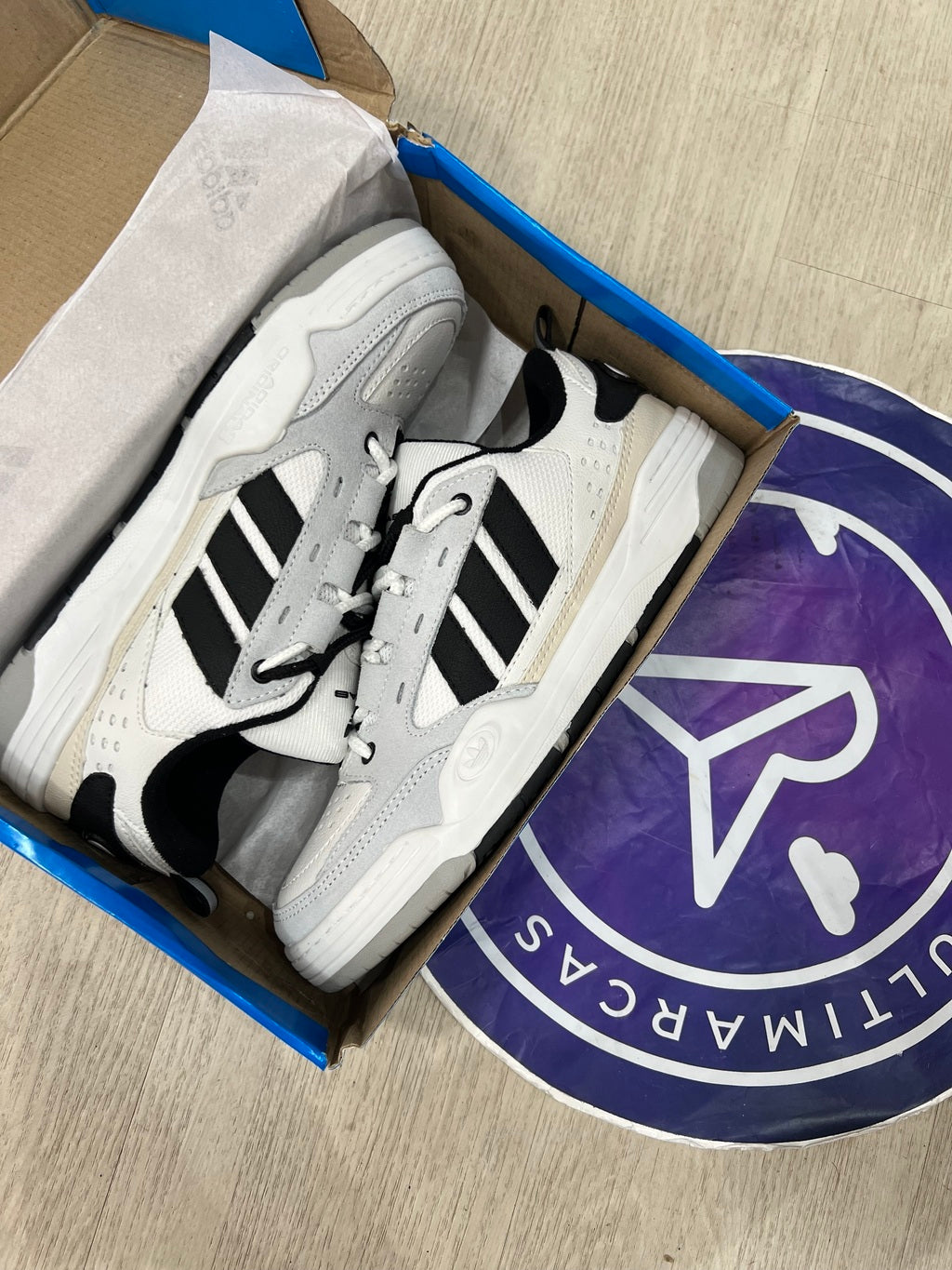 Adi2000 - Gelo/Cinza