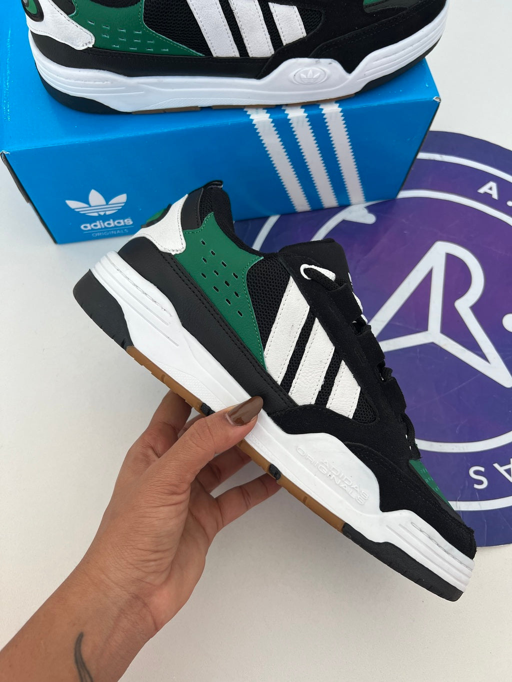 Adi2000 - Verde e Preto