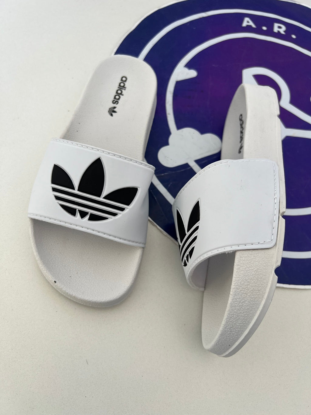 Sandália Slide Adidas - Branca