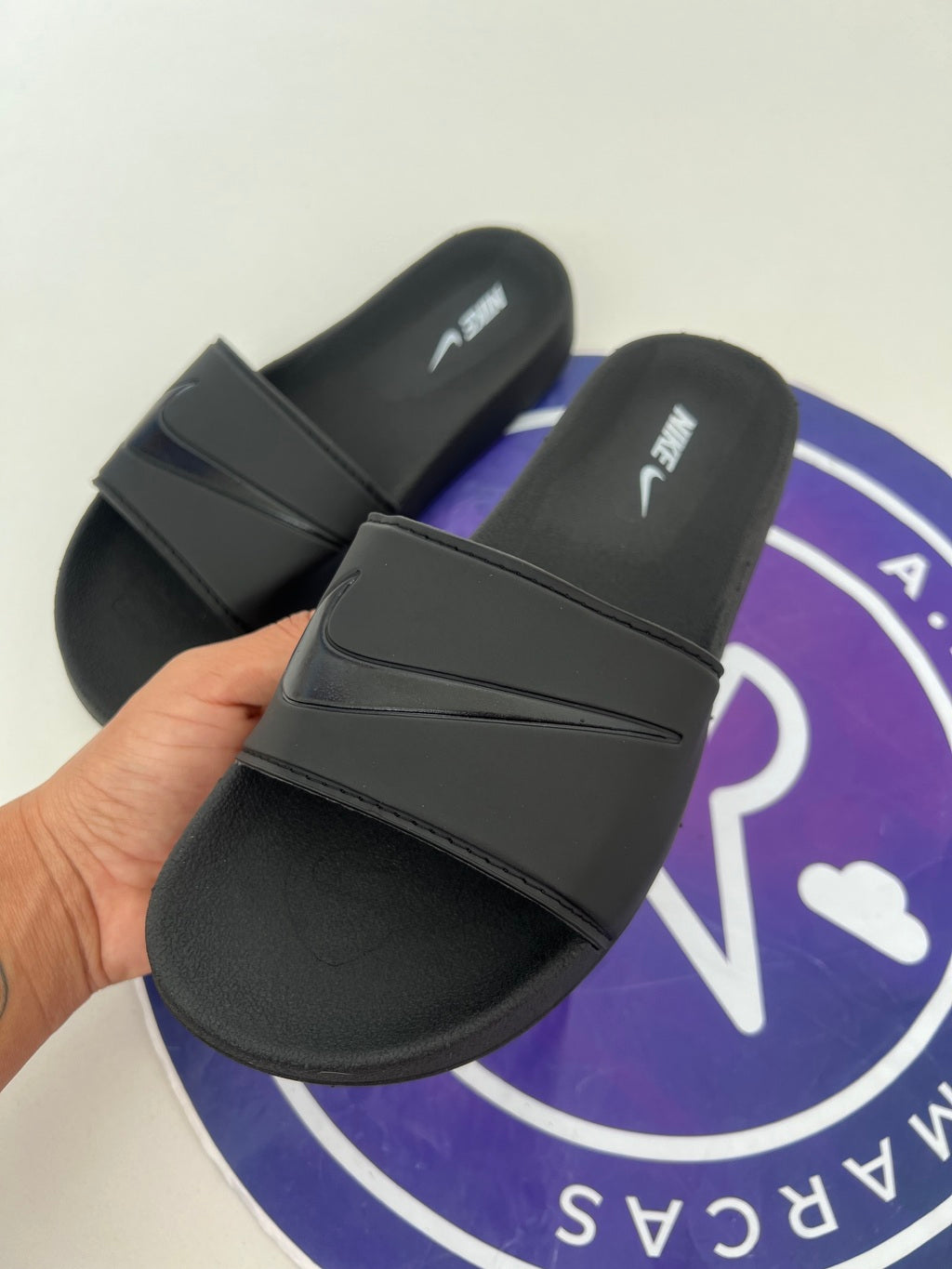 Sandália Slide Nike - Preta