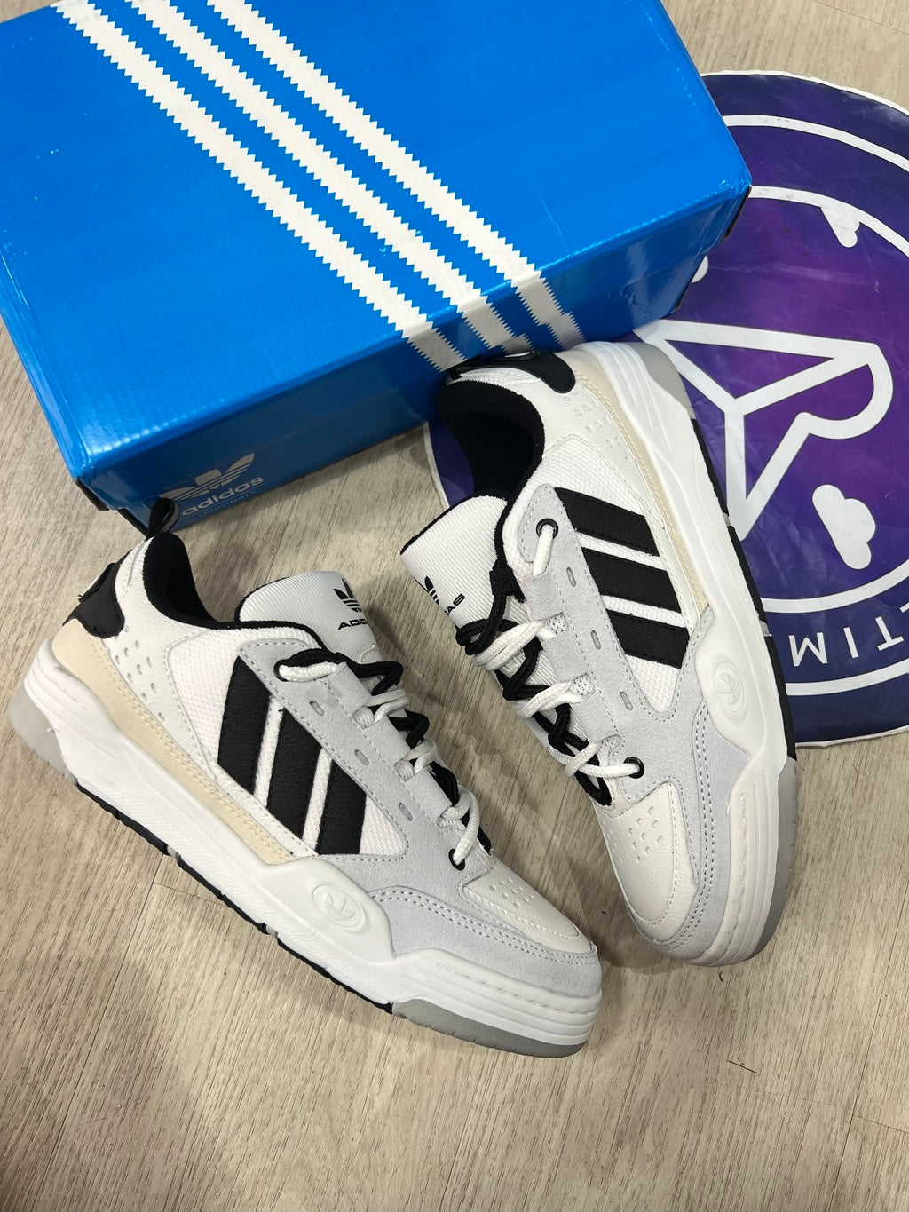 Adi2000 - Gelo/Cinza