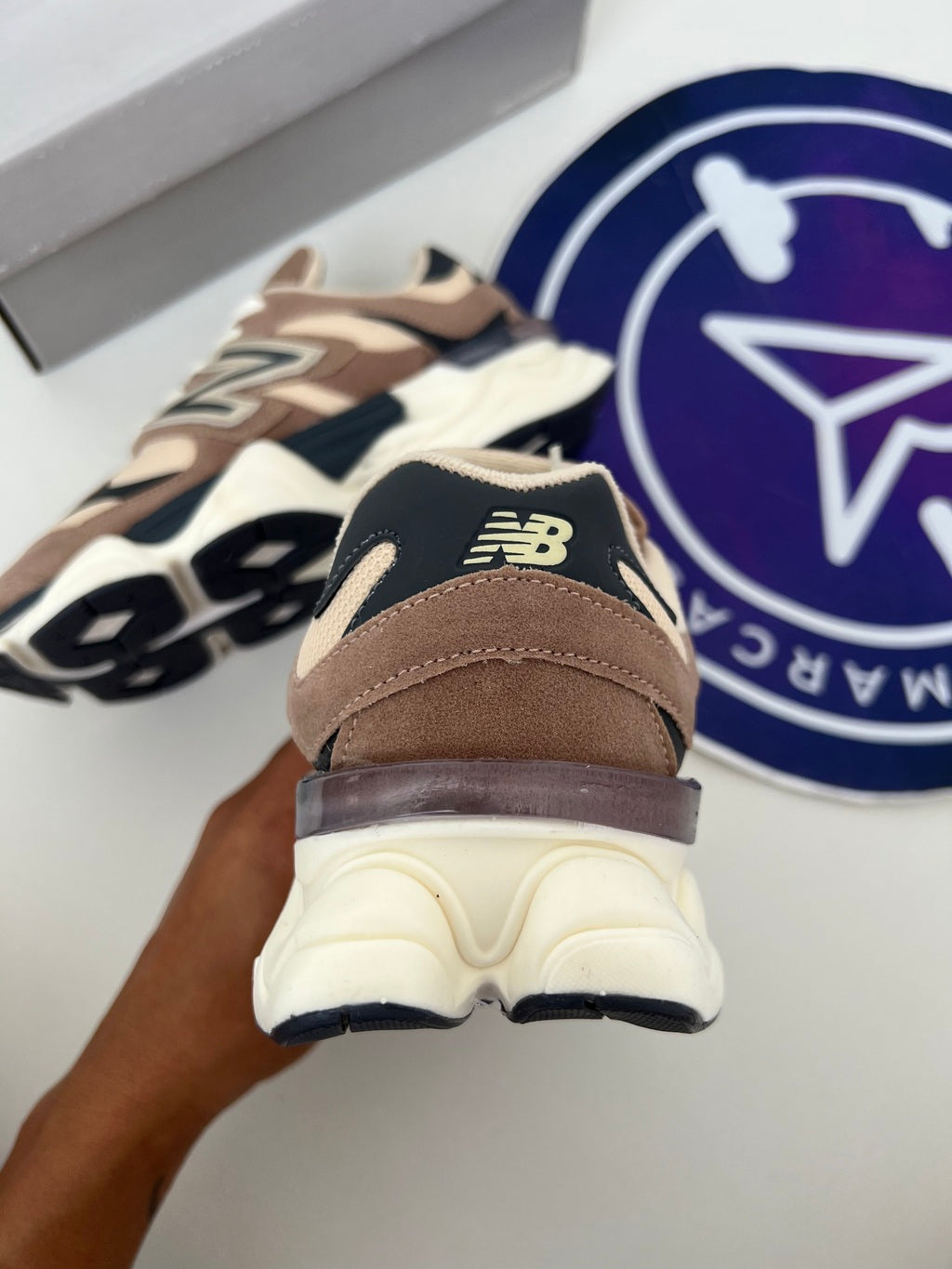 NB 9060 - Marrom/Bege