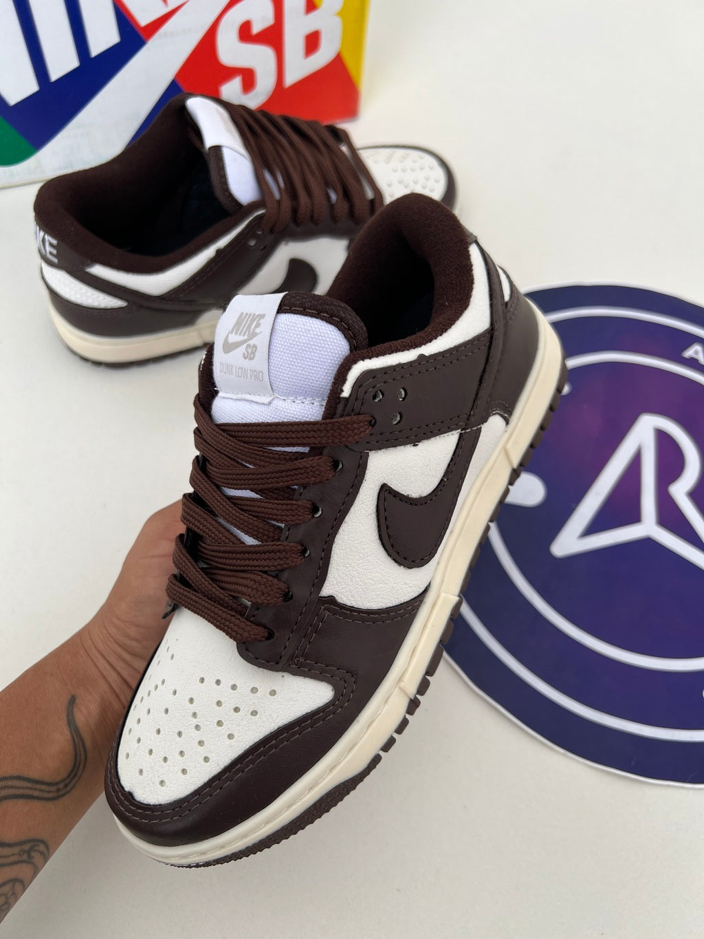 Low Premium - Marrom