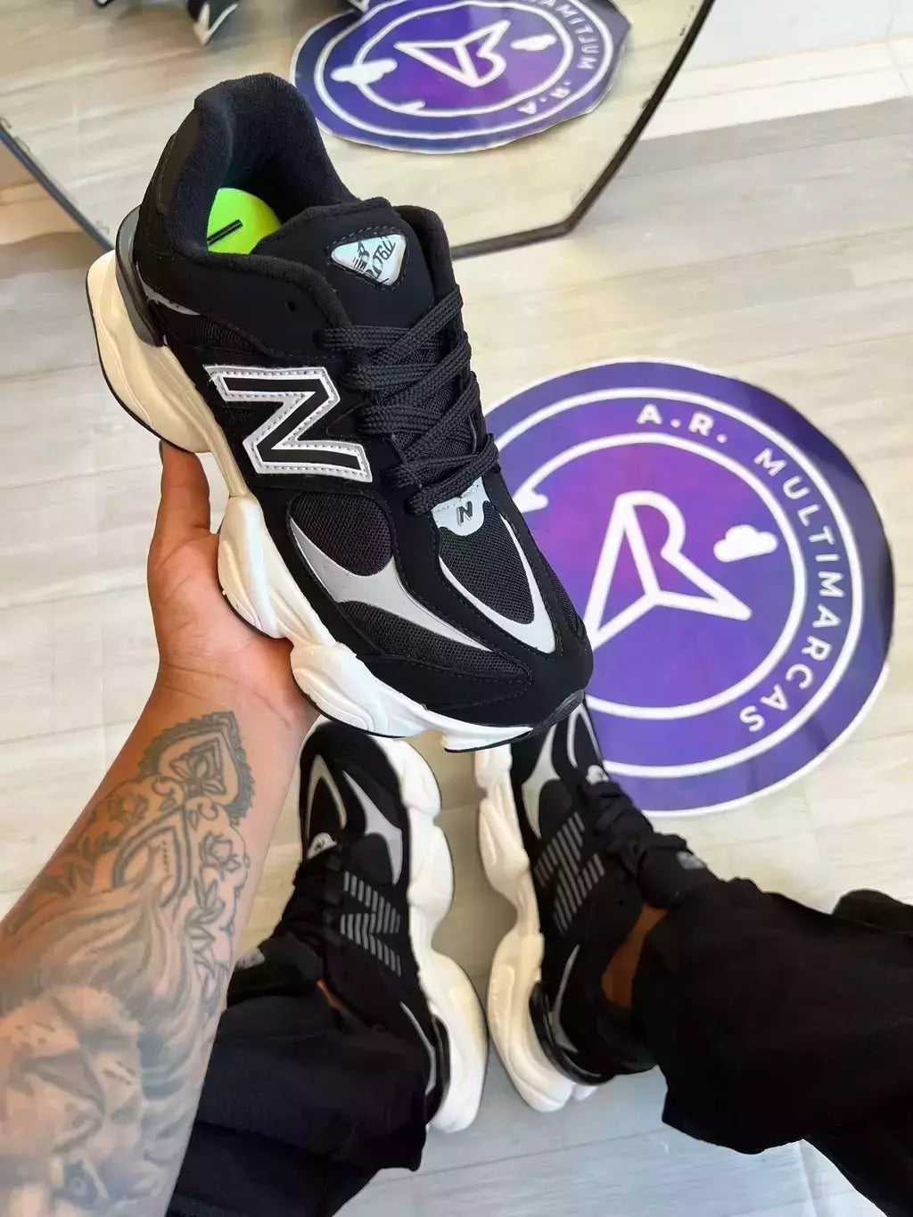 NB 9060 - Cinza e Preto