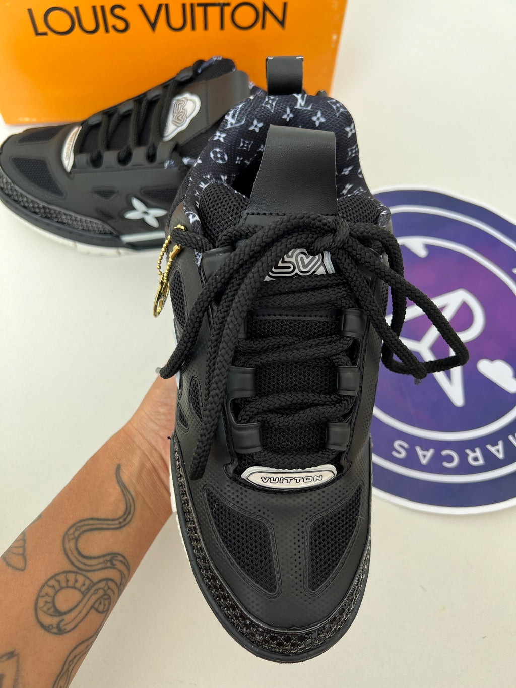 Louis Vuitton - Preto