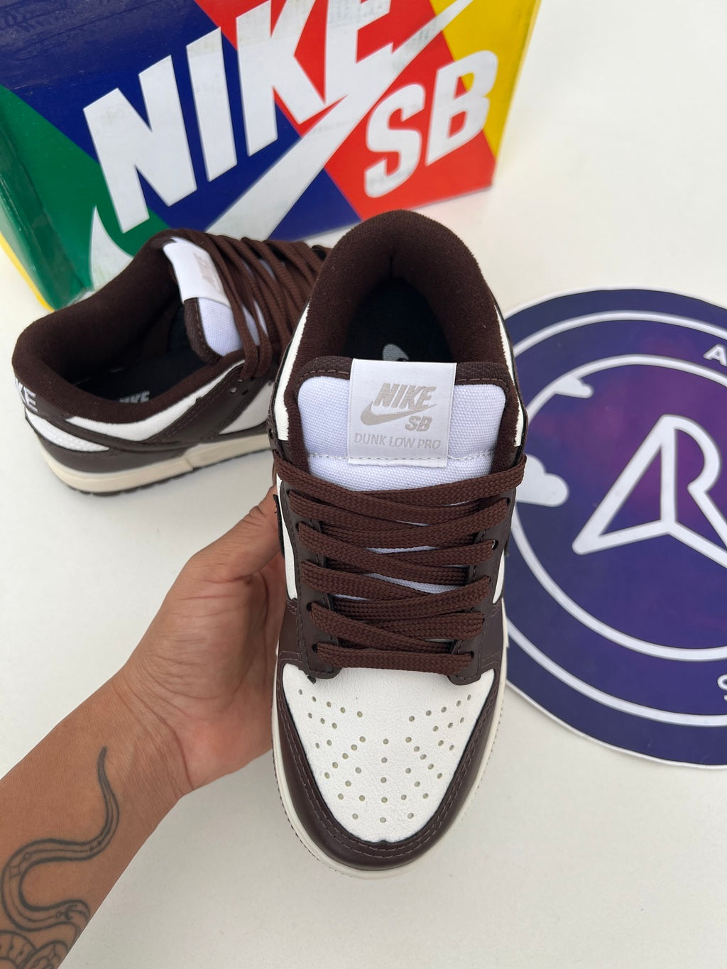 Low Premium - Marrom