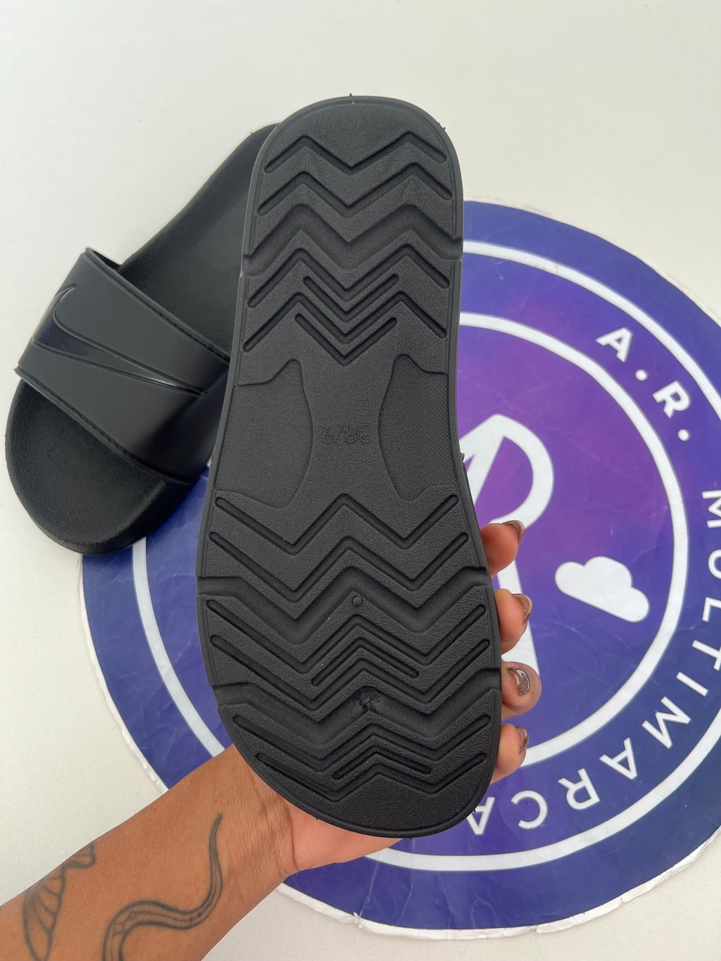 Sandália Slide Nike - Preta