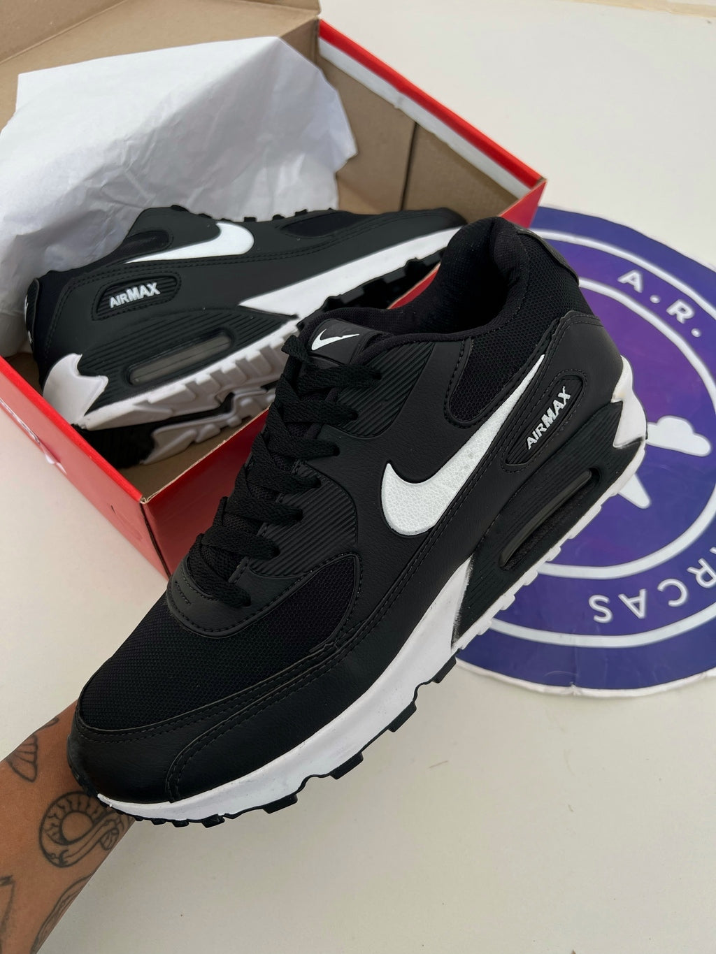 Max 90 Básico - Preto/Branco