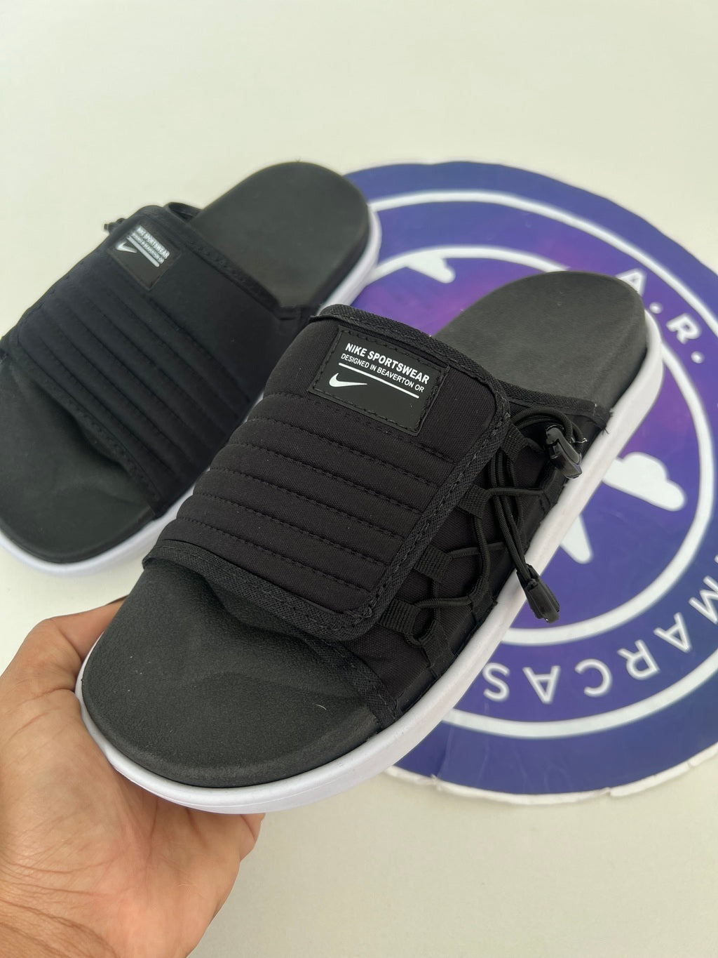 Sandália Asuna Nike - Preta/Branca