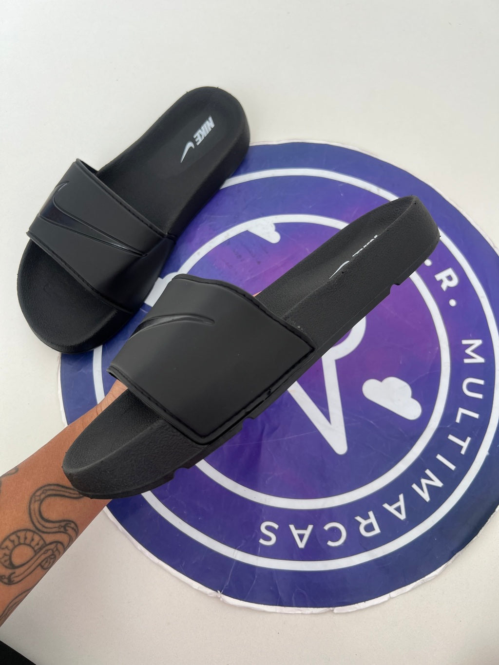 Sandália Slide Nike - Preta