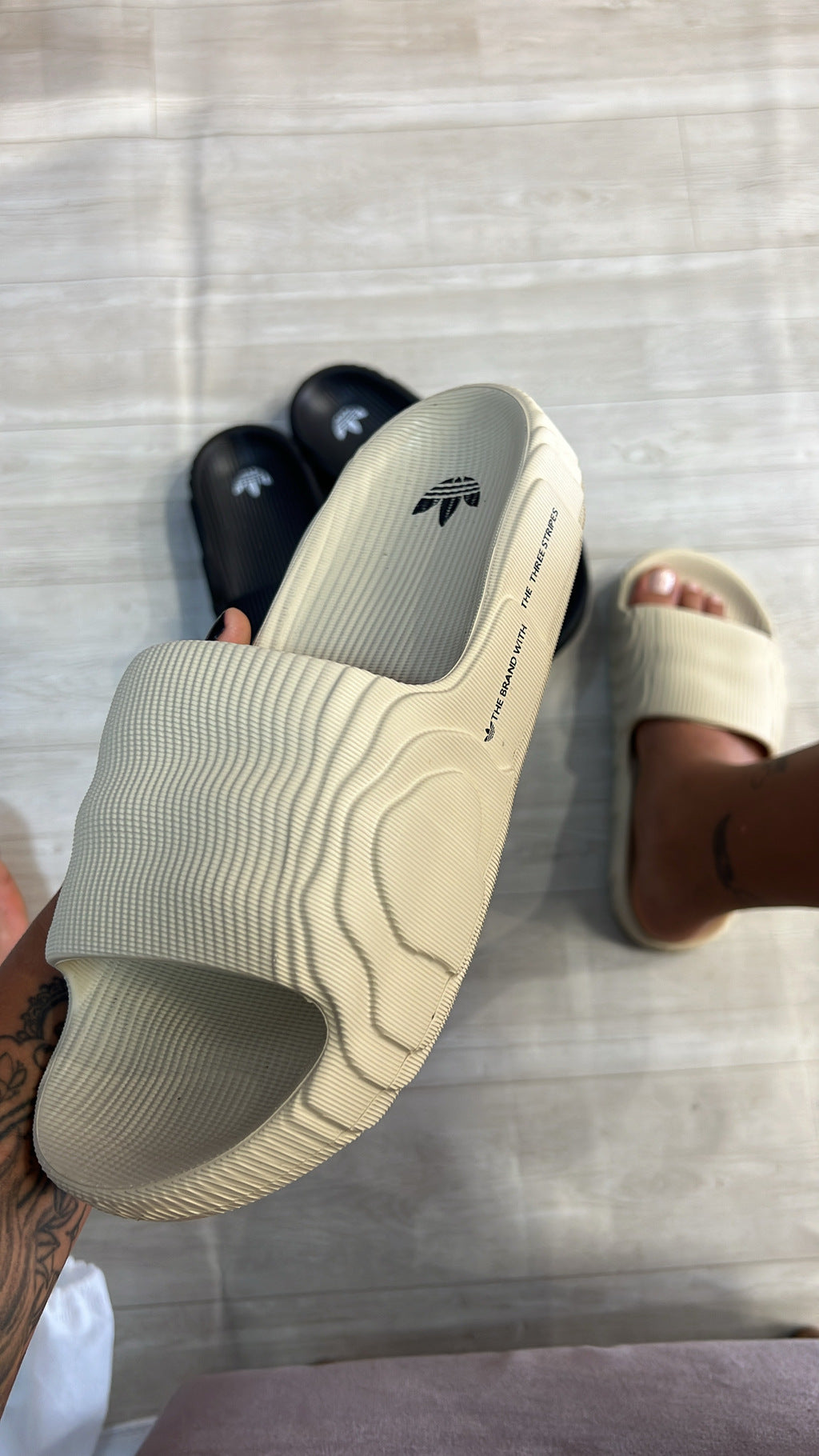 Sandália Adilet Adidas