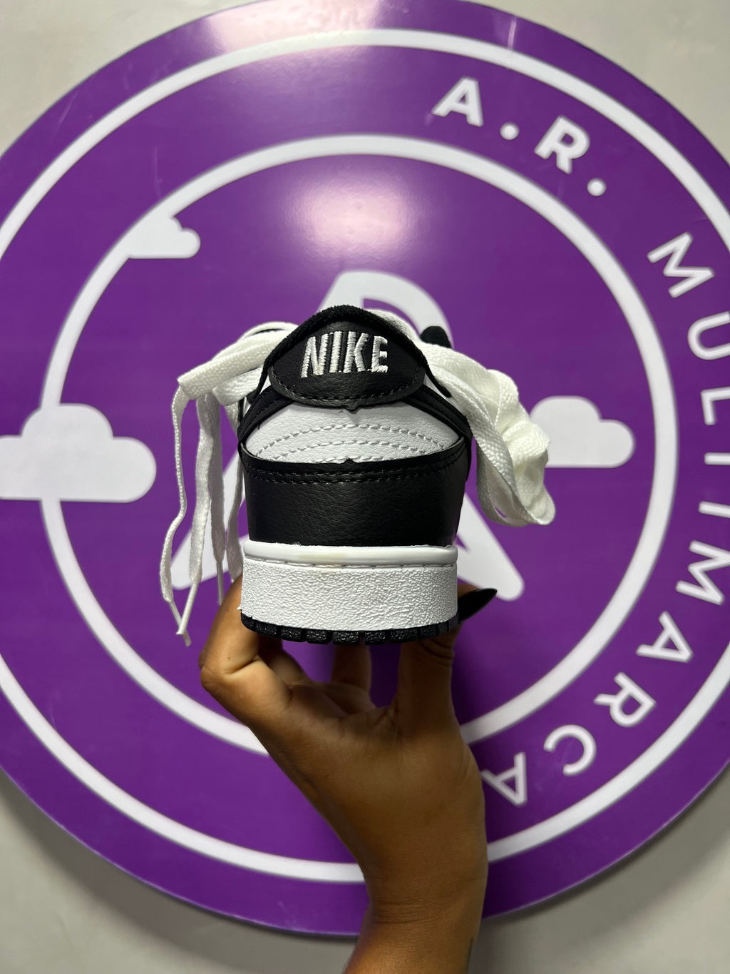 Low Básico - Branco/Preto