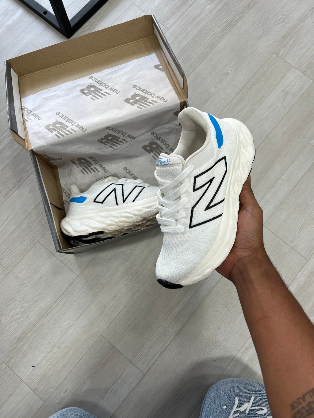 New Balance V13 Premium - Offwhite