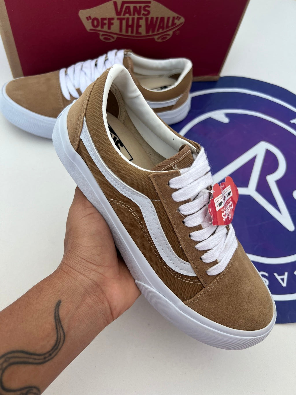 Old Premium - Marrom