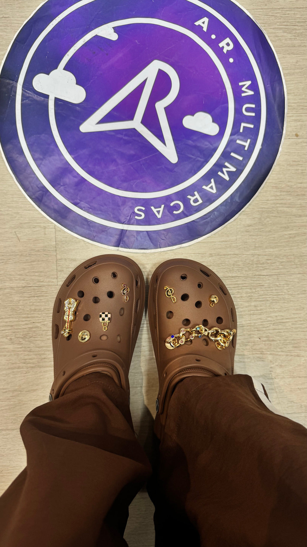 Crocs - Marrom