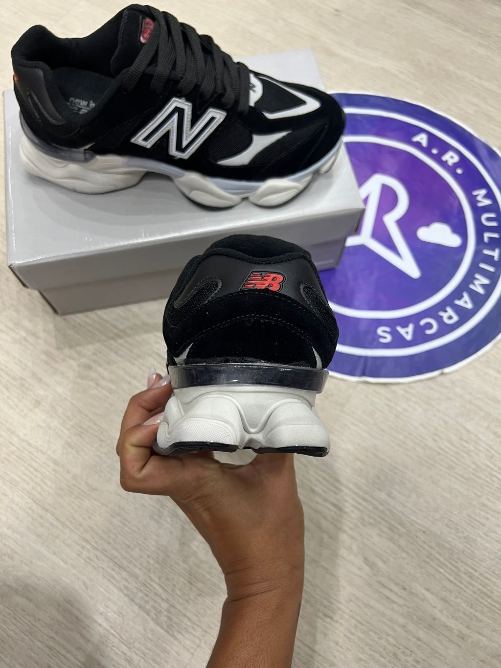 NB 9060 - Cinza e Preto