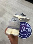 NB 9060 CINZA/PRATA TAM 42 - PRODUTO DE VITRINE NÃO TEM TROCA/DEVOLUÇÃO