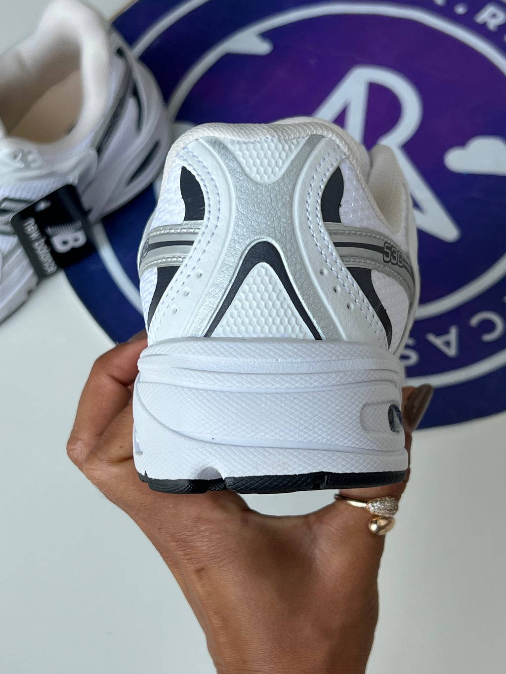 NB 530 Luxo - Branco/Prata