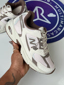NB 530 Luxo - Bege/Café