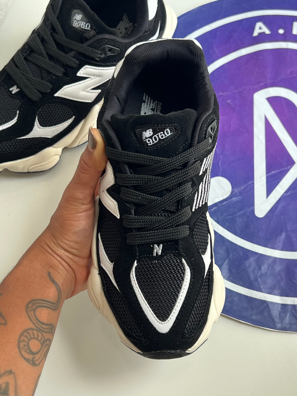 NB 530 9060 - Preto e Branco