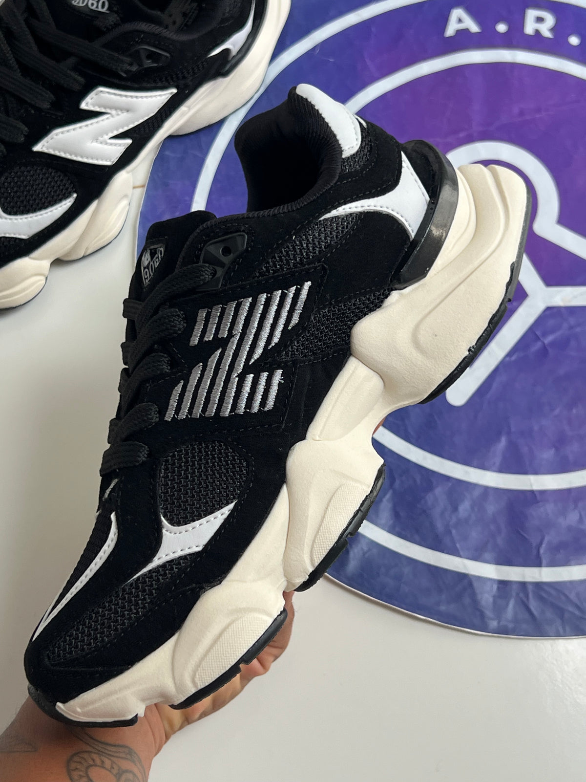 NB 530 9060 - Preto e Branco