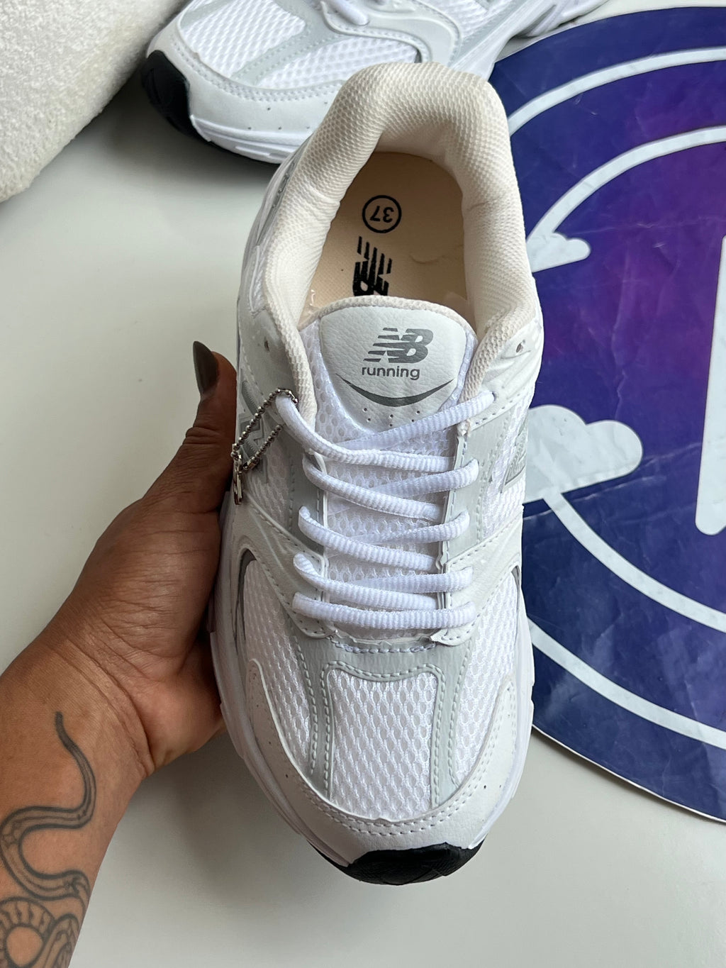 NB 530 Luxo - Branco