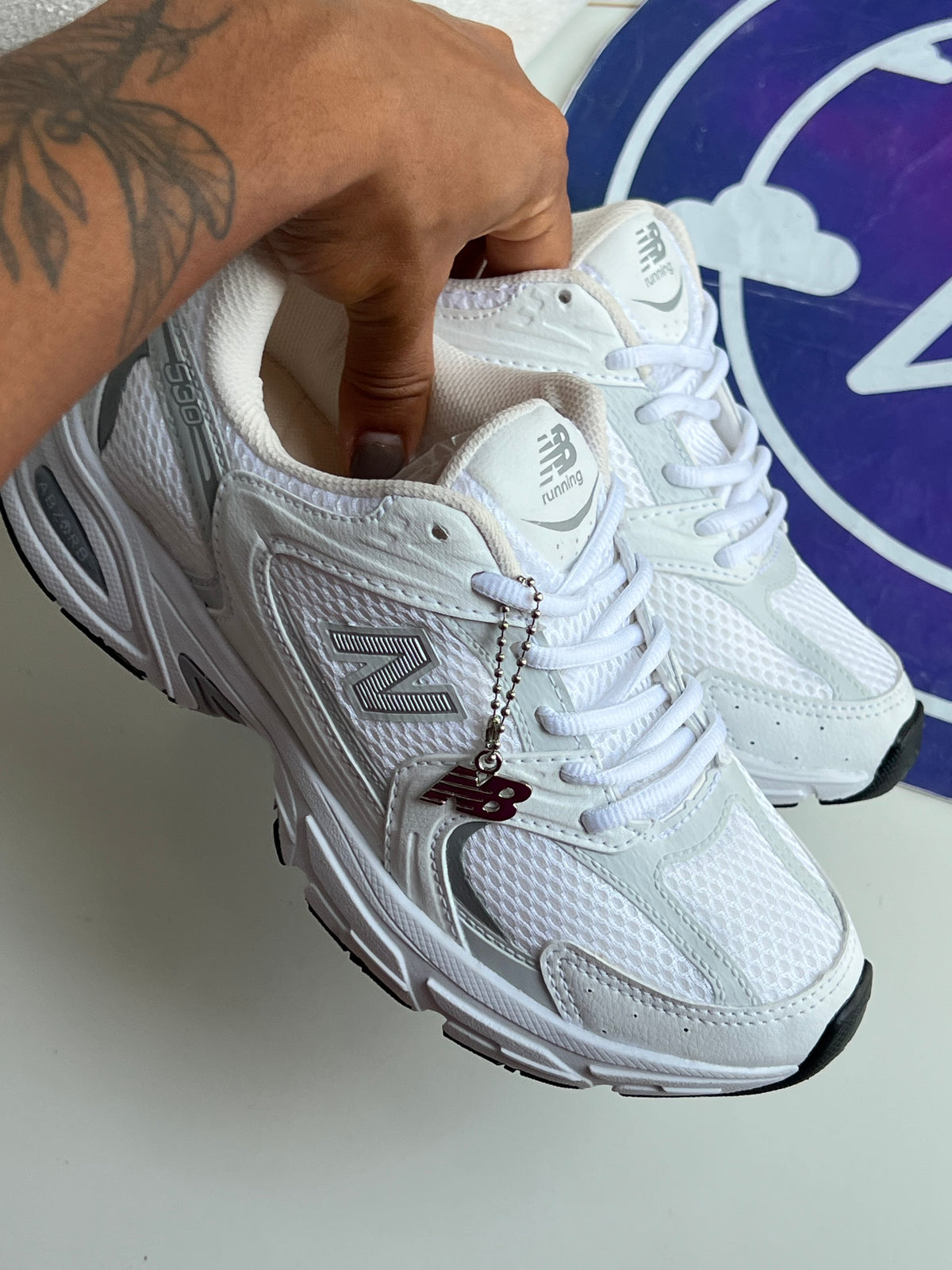 NB 530 Luxo - Branco