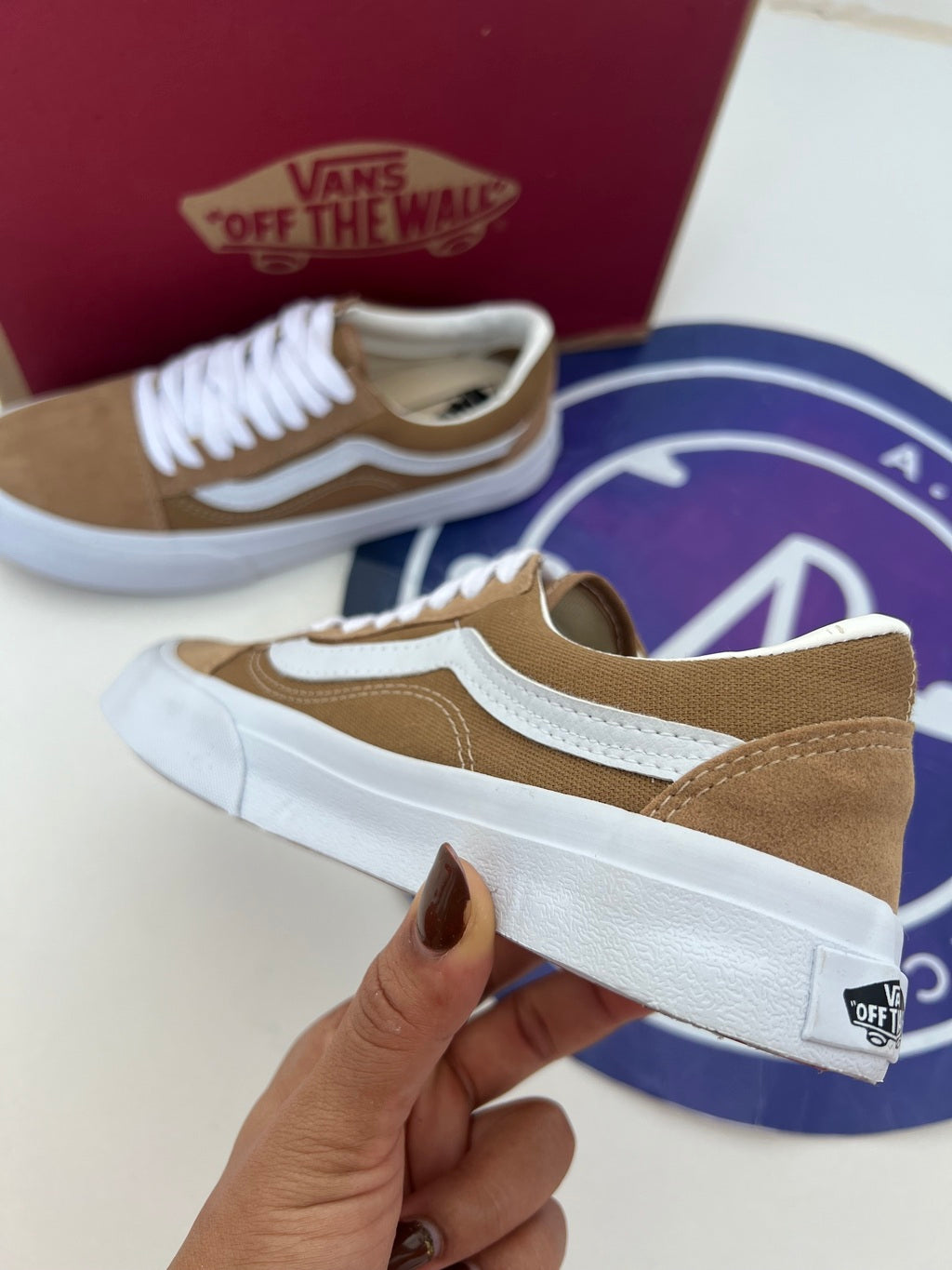 Old Premium - Marrom