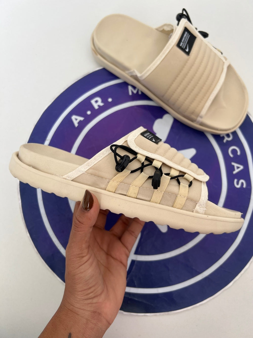 Sandália Asuna Nike - Bege