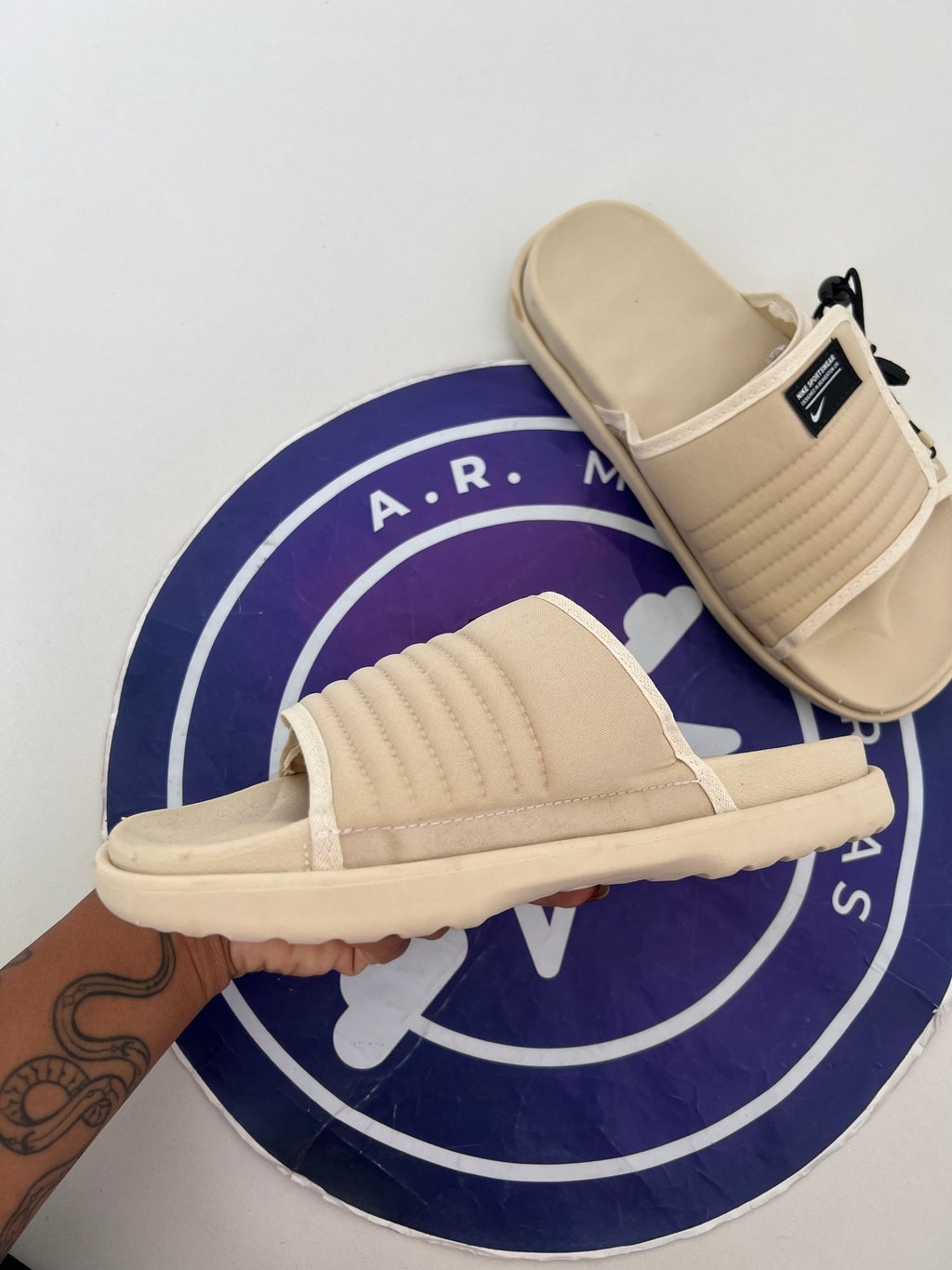 Sandália Asuna Nike - Bege