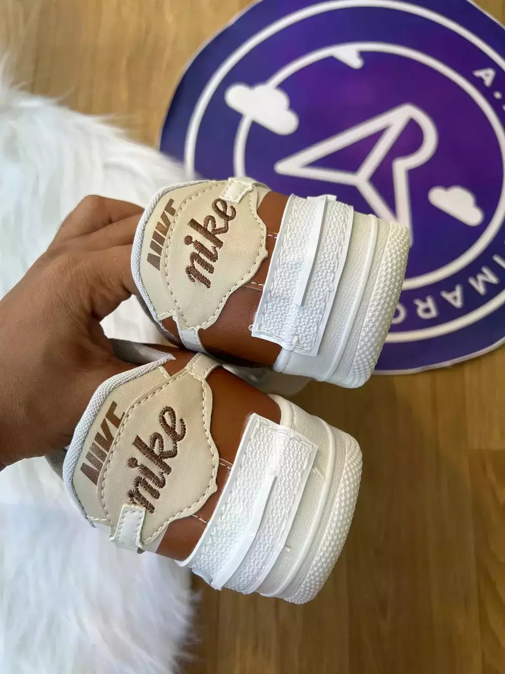 Shadow - Marrom/Bege