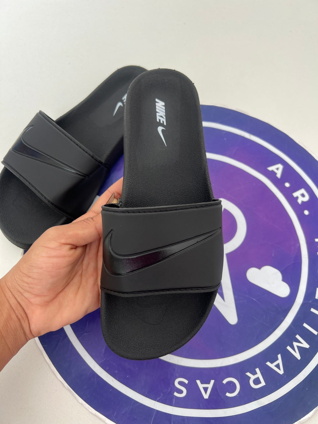 Sandália Slide Nike - Preta