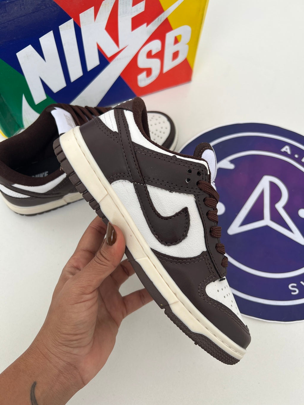 Low Premium - Marrom