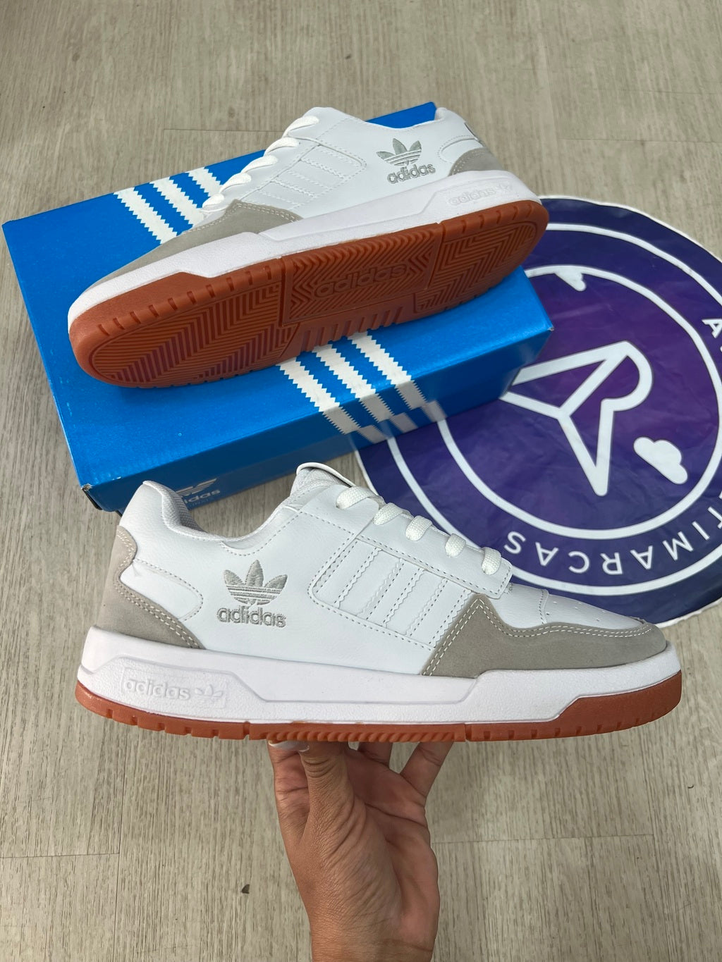 Forum Low - Branco/Cinza