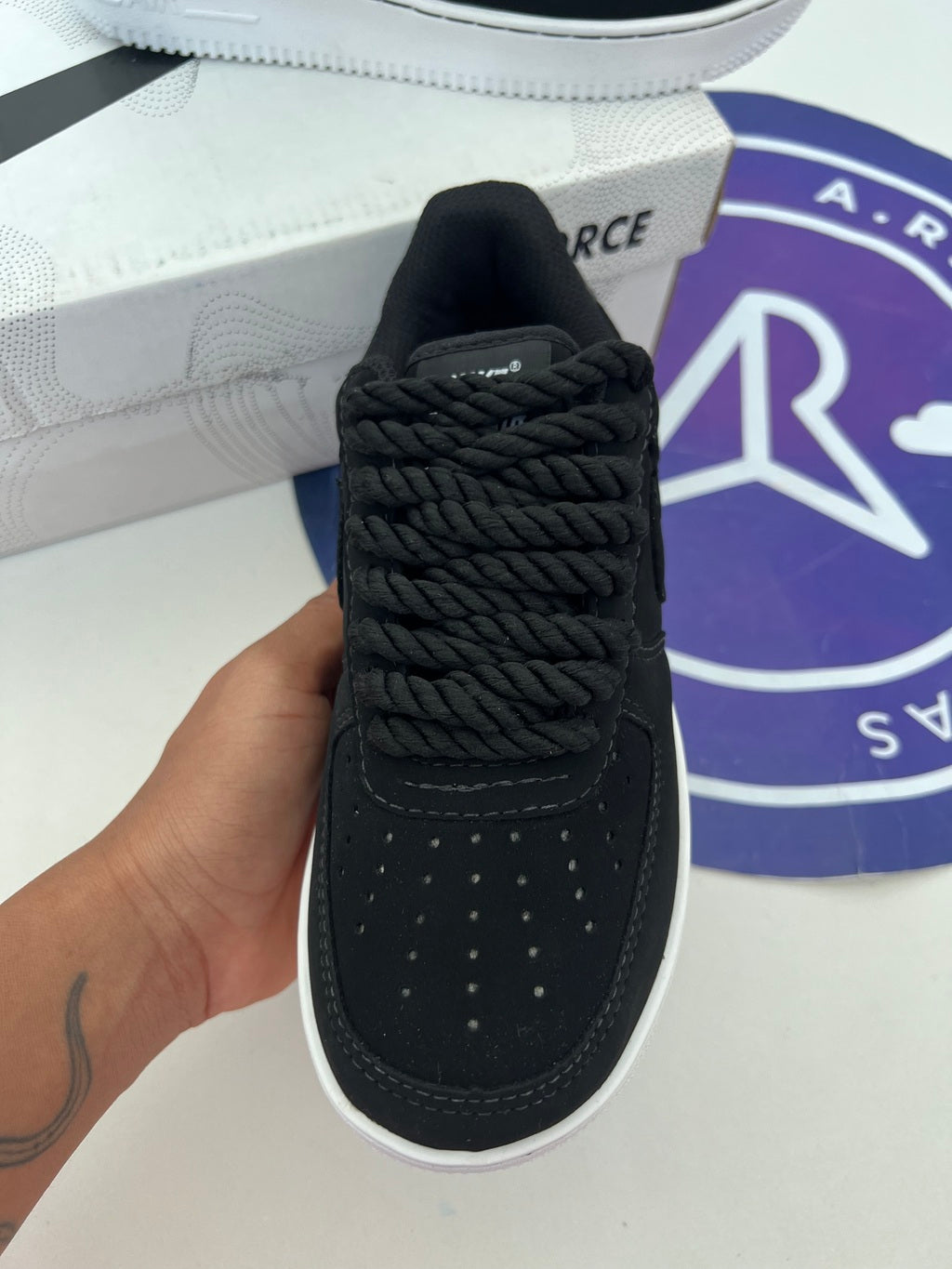 AF - Nobuck Preto/Branco