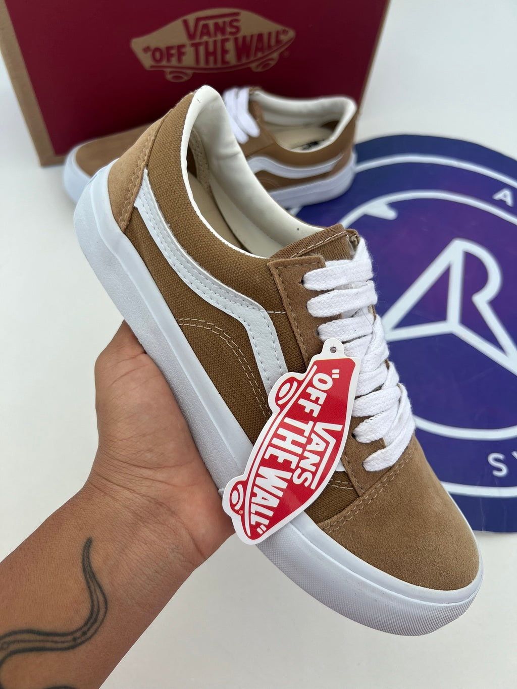 Old Premium - Marrom